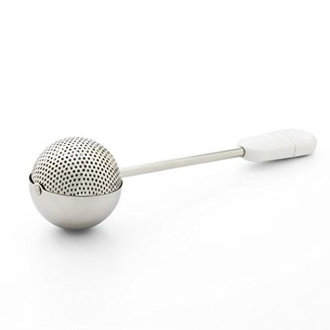 A close-up of a microphone

Description automatically generated with low confidence